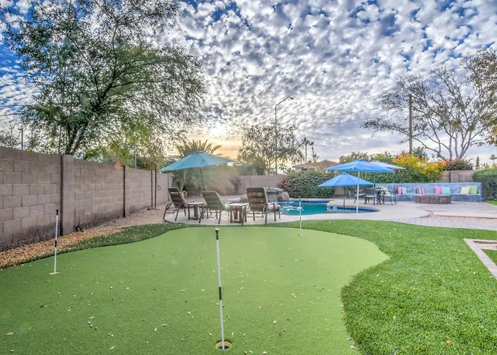 Holiday home Route 66 Oasis In Downtown With Heated Pool & Mini Golf