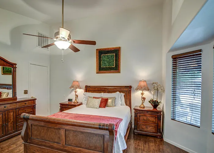 Holiday home Route 66 Oasis In Downtown With Heated Pool & Mini Golf *
