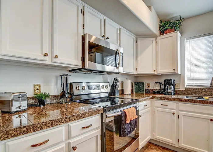 Route 66 Oasis In Downtown With Heated Pool & Mini Golf Gilbert