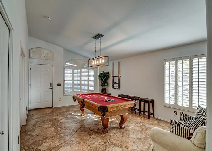 Route 66 Oasis In Downtown With Heated Pool & Mini Golf Holiday home *
