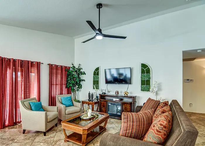 Route 66 Oasis In Downtown With Heated Pool & Mini Golf Holiday home *