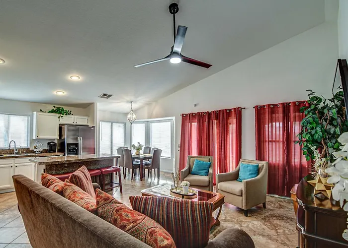 Route 66 Oasis In Downtown With Heated Pool & Mini Golf Holiday home